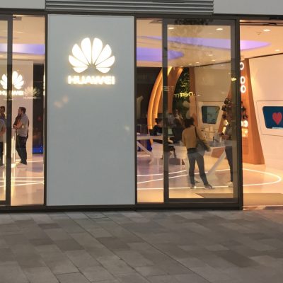 Excel gratis nell’innovativo Huawei Experience Store
